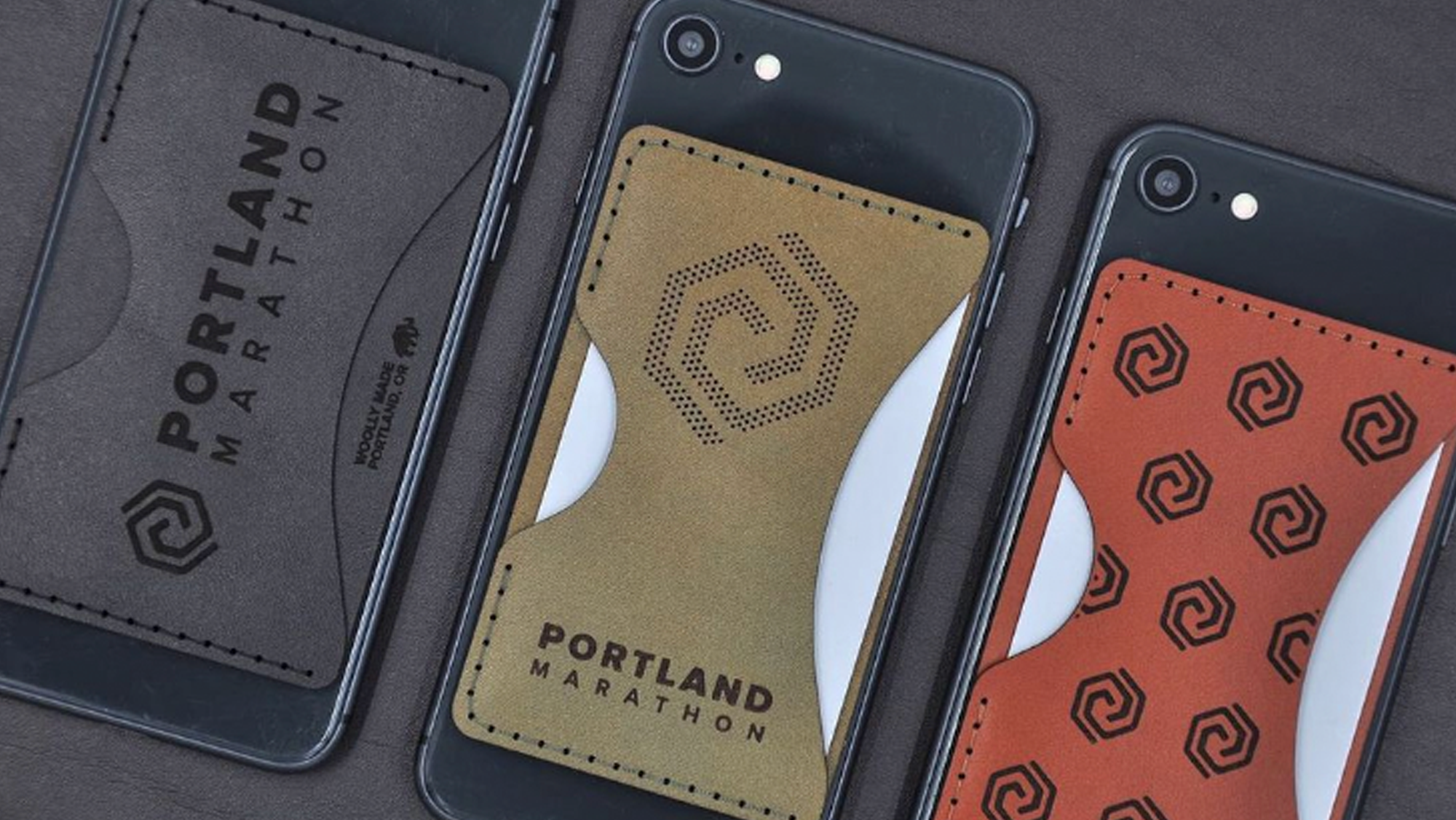 Illumine8_2022corporategiftgivingguide_wolleymadecellphonewallet
